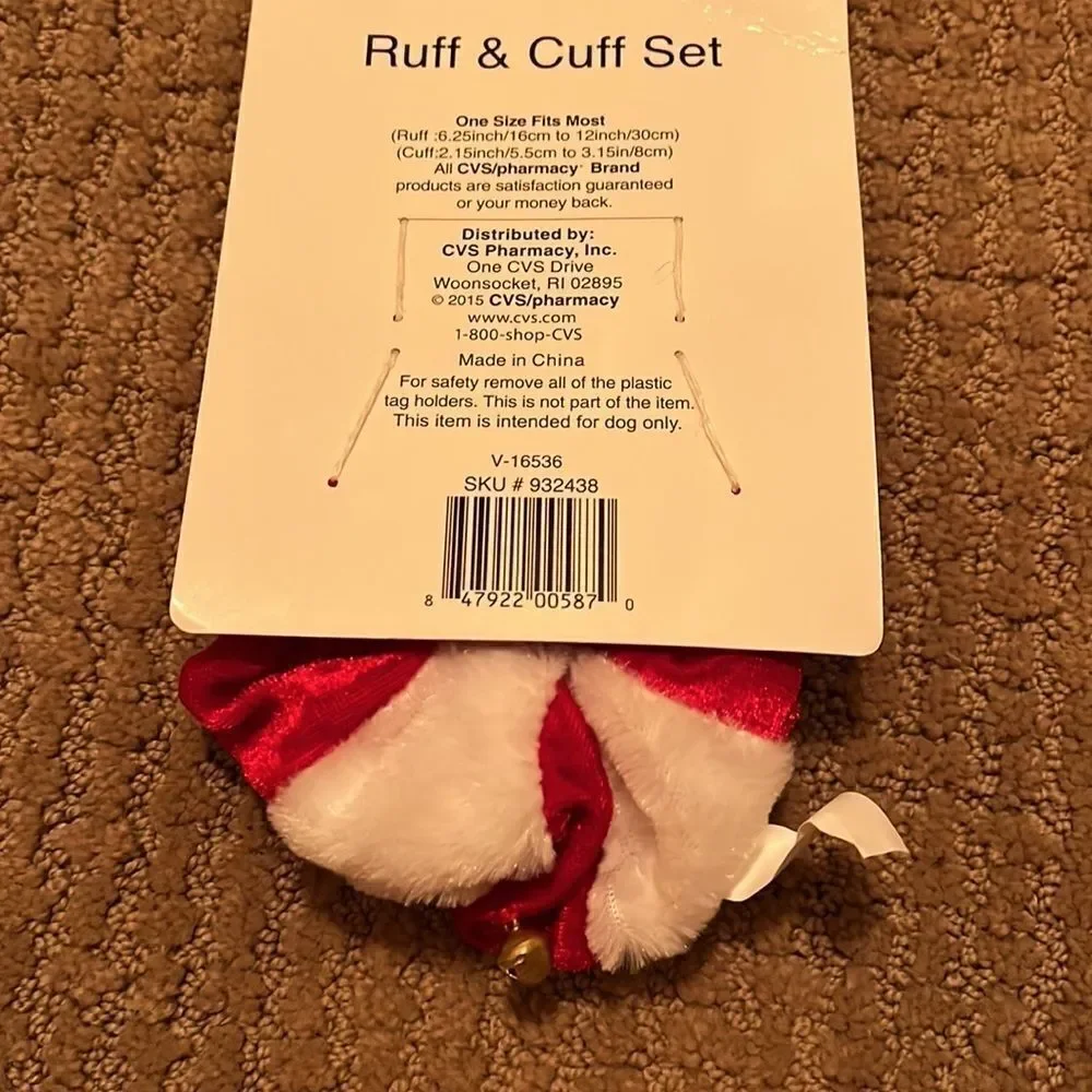 New Pet Ruff and Cuff Set